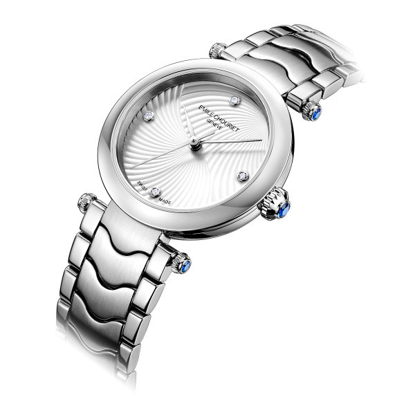 Emotion View White Background | Chopard Happy Sport Oval