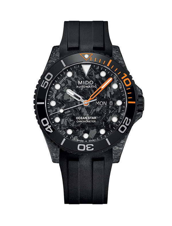 Ocean Star 200C Carbon Limited Edition